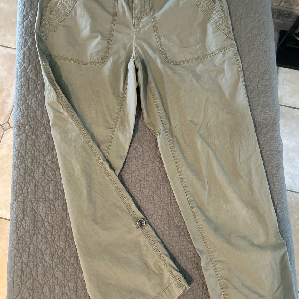 DKNY Olive Green Cargo Style Pants Size 2